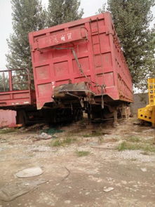 2013年二手半掛車 免費(fèi)噴漆與價(jià)格1.8萬(wàn)元的背景與分析